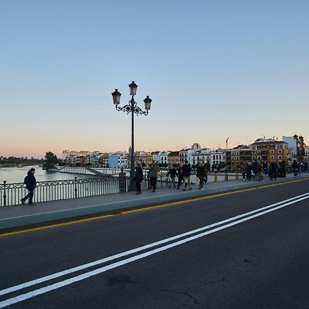 Betis Deluxe Riverside إشبيلية المظهر الخارجي الصورة