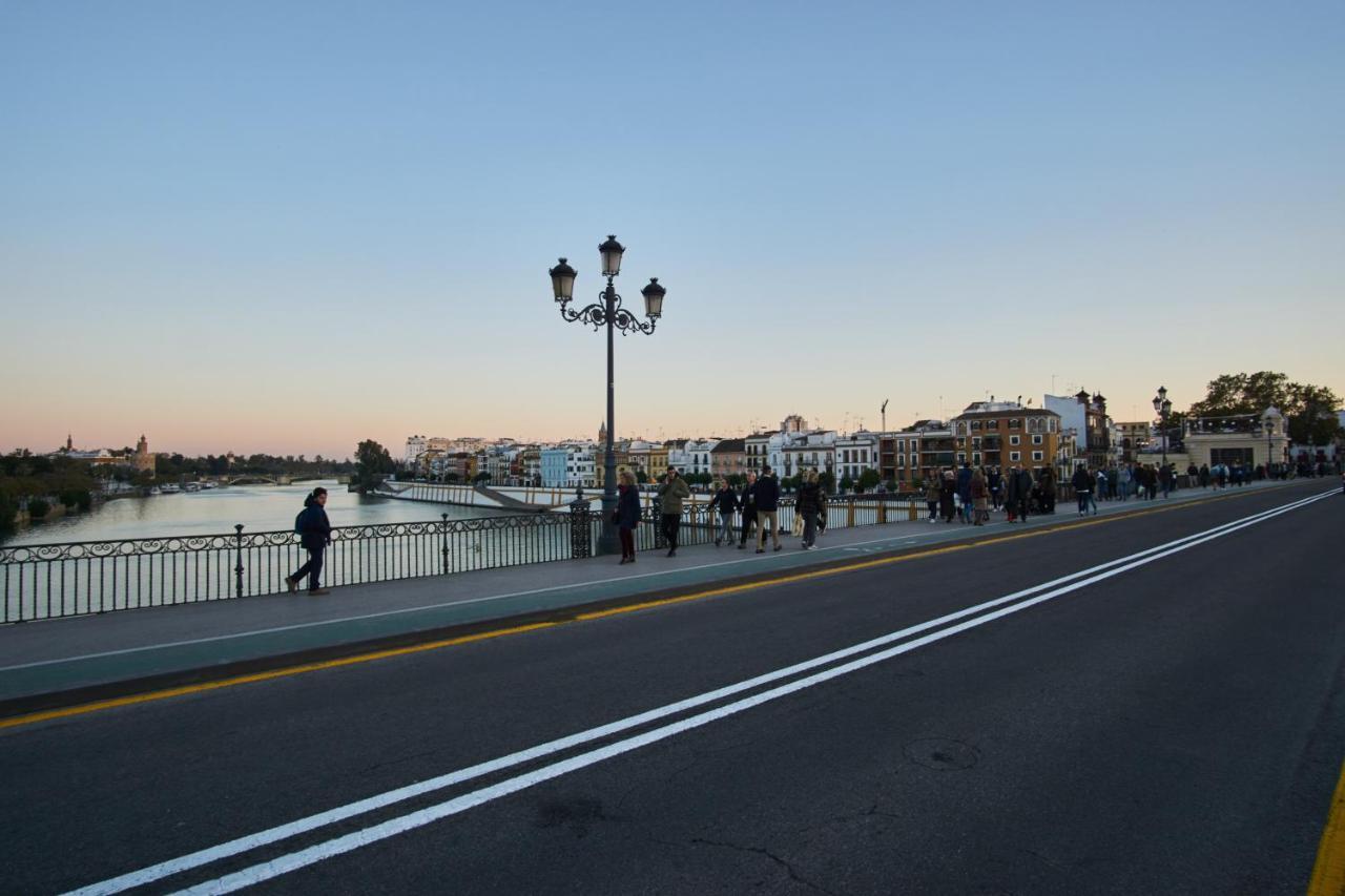 Betis Deluxe Riverside إشبيلية المظهر الخارجي الصورة